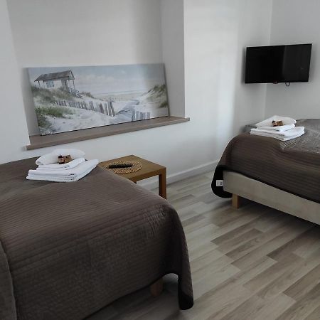 Dom Przy Plazy Bed and Breakfast Sarbinowo Buitenkant foto
