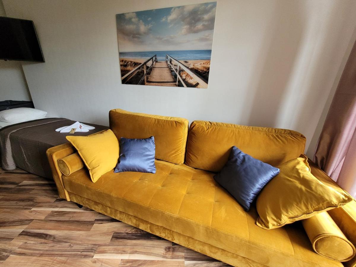 Dom Przy Plazy Bed and Breakfast Sarbinowo Buitenkant foto